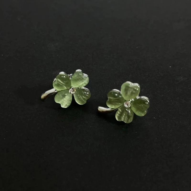 【MAX-22】1Pcs  Vintage Four-Leaf Clover Bracelet For Women Fine Fashion Jewelry Wedding Party Gifts