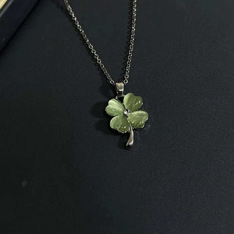 【MAX-22】1Pcs  Vintage Four-Leaf Clover Bracelet For Women Fine Fashion Jewelry Wedding Party Gifts