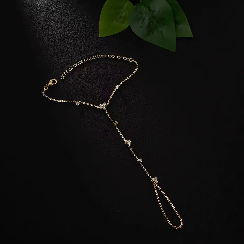 Summer New Rhinestone Flower Hand Back Bracelet Wedding Jewelry for Women Crystal Geometric Finger Bracelet Party Jewelry Gift