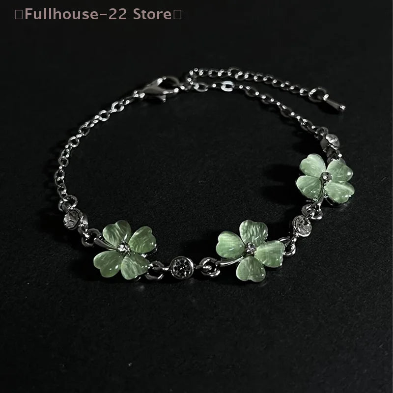 【MAX-22】1Pcs  Vintage Four-Leaf Clover Bracelet For Women Fine Fashion Jewelry Wedding Party Gifts