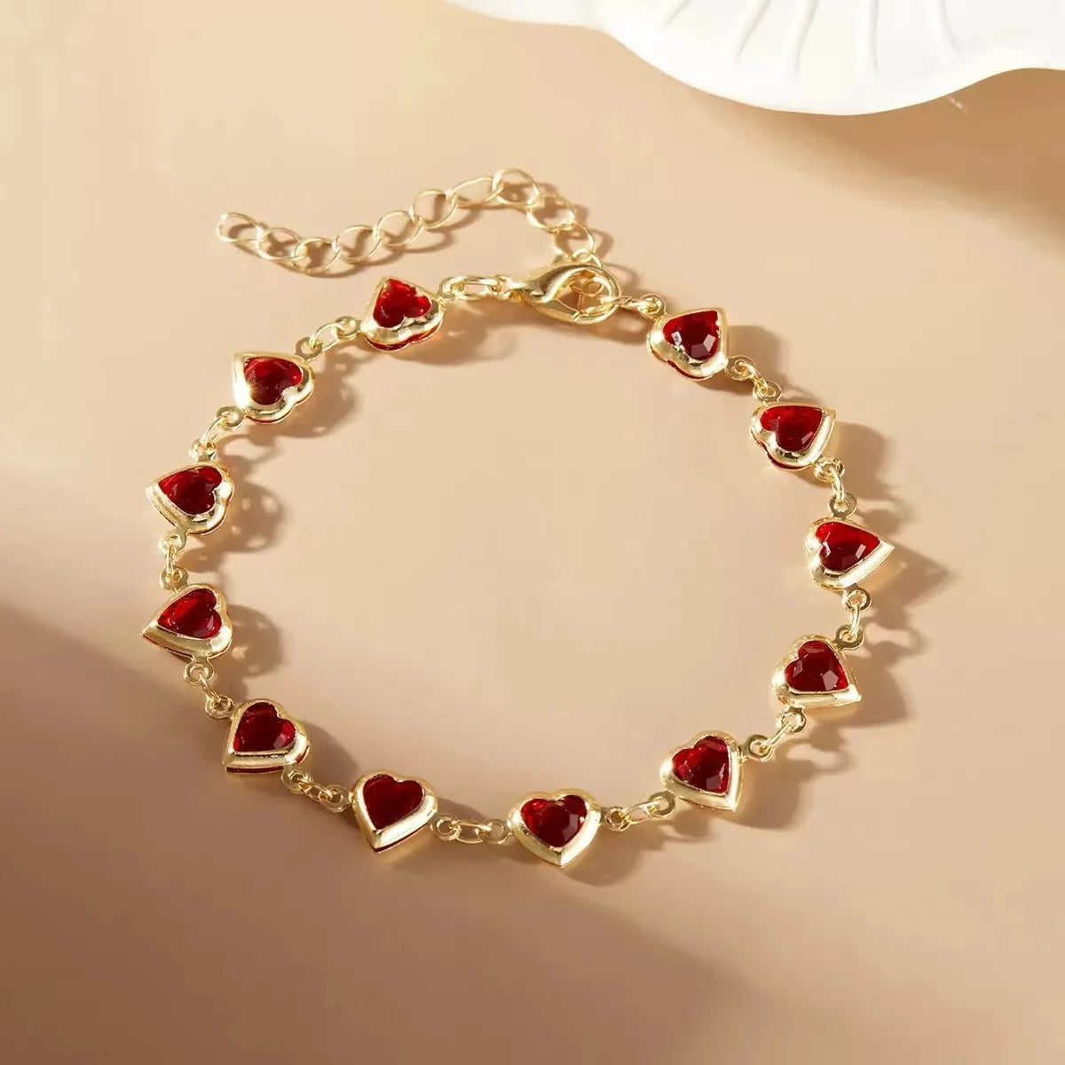 This Exquisite Bohemian Candy-Colored Heart-Shaped Crystal Ladies Bracelet is a Perfect Holiday Gift For Mothers And Wives