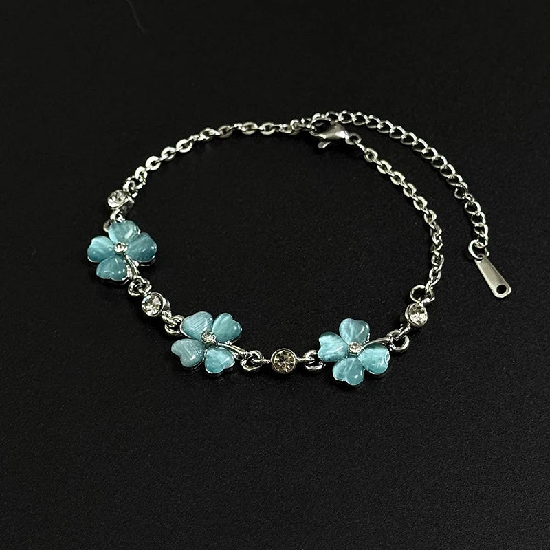 【MAX-22】1Pcs  Vintage Four-Leaf Clover Bracelet For Women Fine Fashion Jewelry Wedding Party Gifts