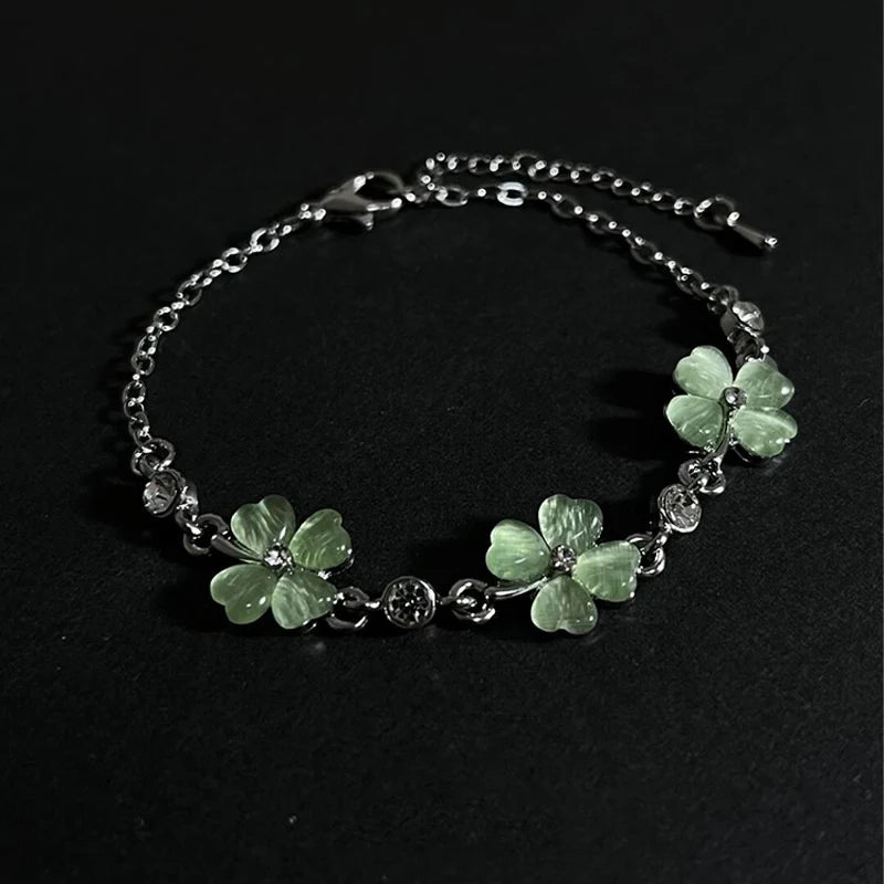【MAX-22】1Pcs  Vintage Four-Leaf Clover Bracelet For Women Fine Fashion Jewelry Wedding Party Gifts